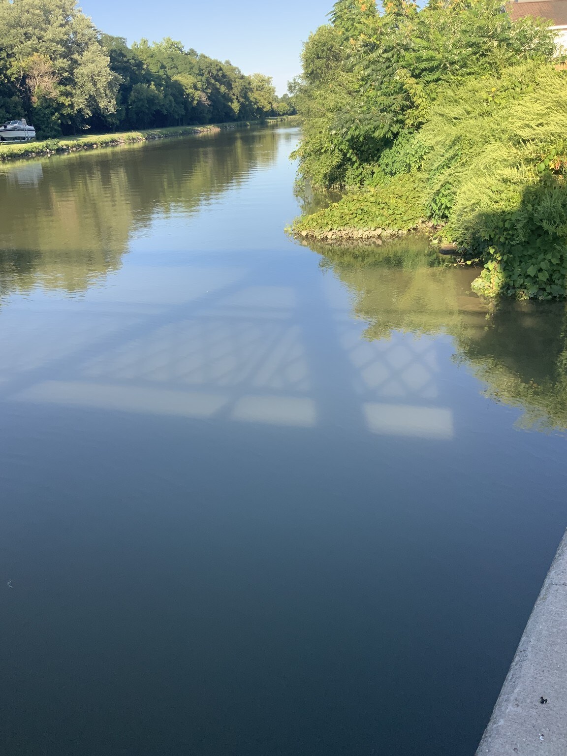 Building Photo - 4444 Main St