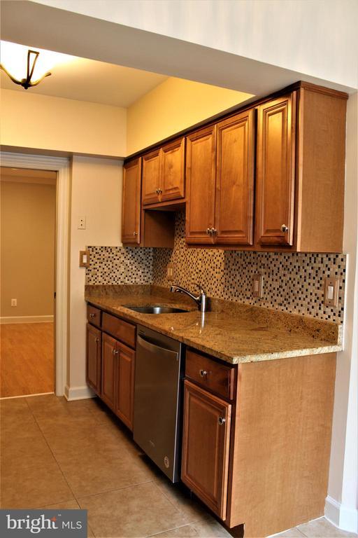 Building Photo - 6060 California Cir
