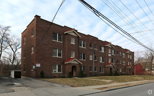 Primary Photo - 427-435 Probasco St