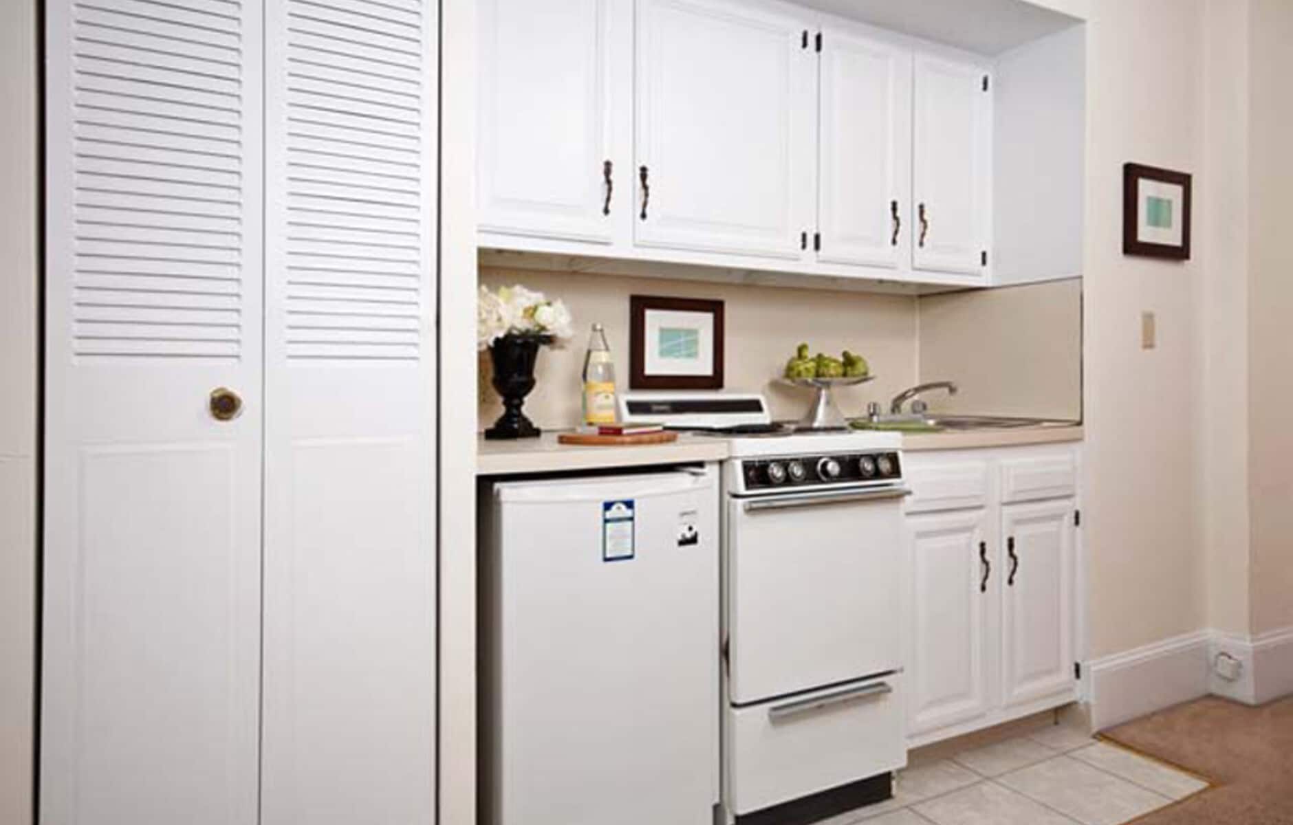 Building Photo - 1223 Beacon St