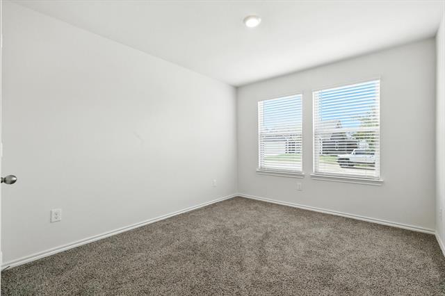 Building Photo - 11112 W Pond Dr
