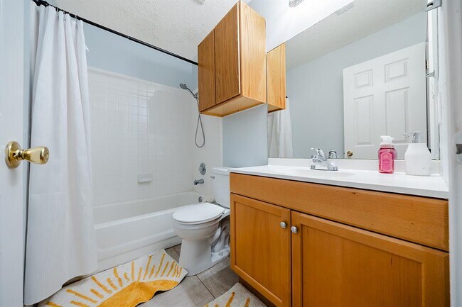 Building Photo - 1704 Verbena Way