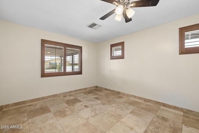 Building Photo - 6332 E Earll Dr