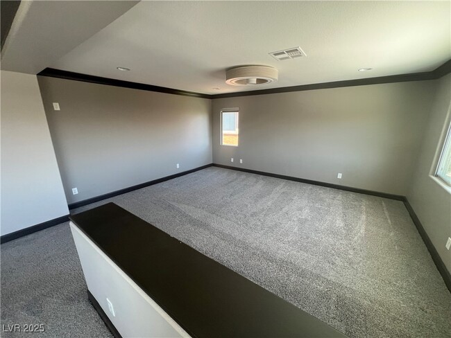 Building Photo - 604 Celso Ct