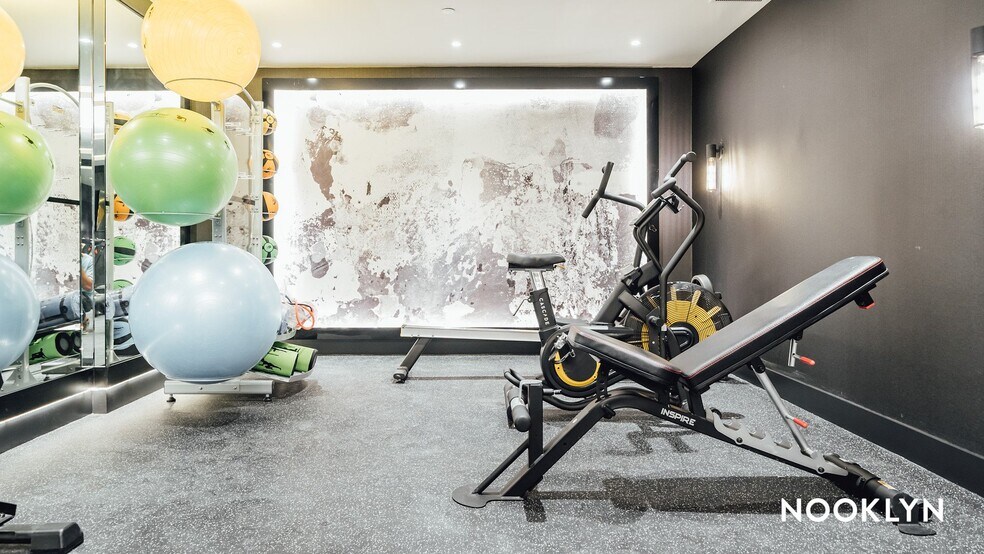 Building Photo - 1270 New York Ave