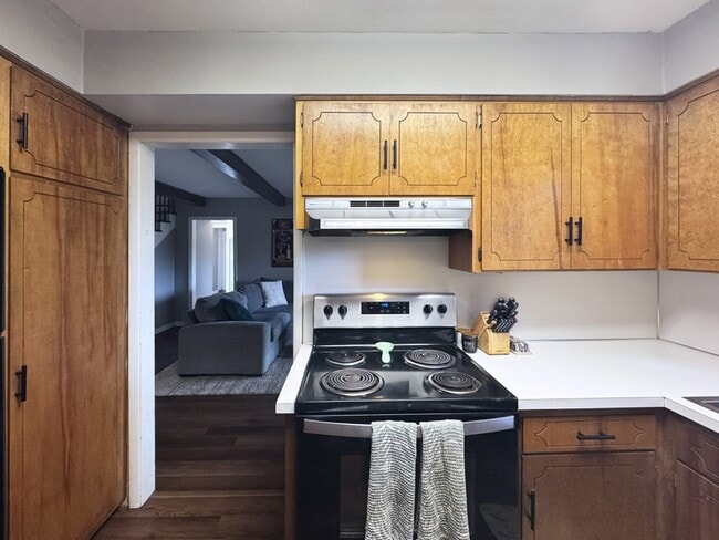 Building Photo - 1470 Anderson Ln