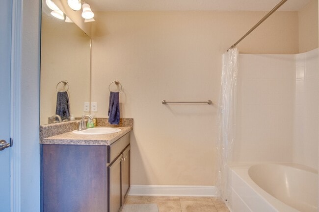 Building Photo - Modern 4BR/3BA Home Near NAS Pensacola – $500 Off Deposit for Qualified Active Duty Military – Pr...