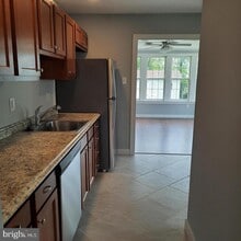 Building Photo - 63 Holden Dr