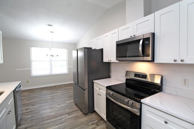 Building Photo - 3004 Myrshine Dr