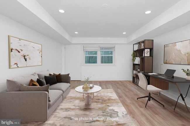 Building Photo - 3858 N Tazewell St