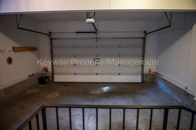 Building Photo - 242 Stonington Dr