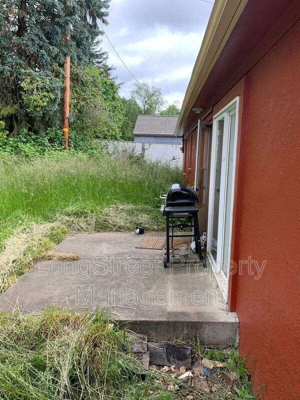 Building Photo - 1012 NW 34th St