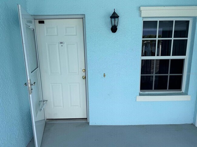 Building Photo - 5764 Sabal Trace Dr