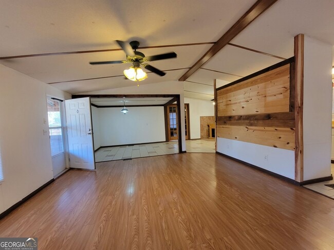 Building Photo - 279 Crooked Creek Village