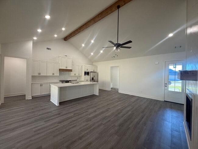 Building Photo - 4005 Doler Cv