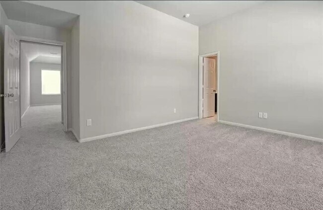 Building Photo - 29220 Enchanted Fls Cir
