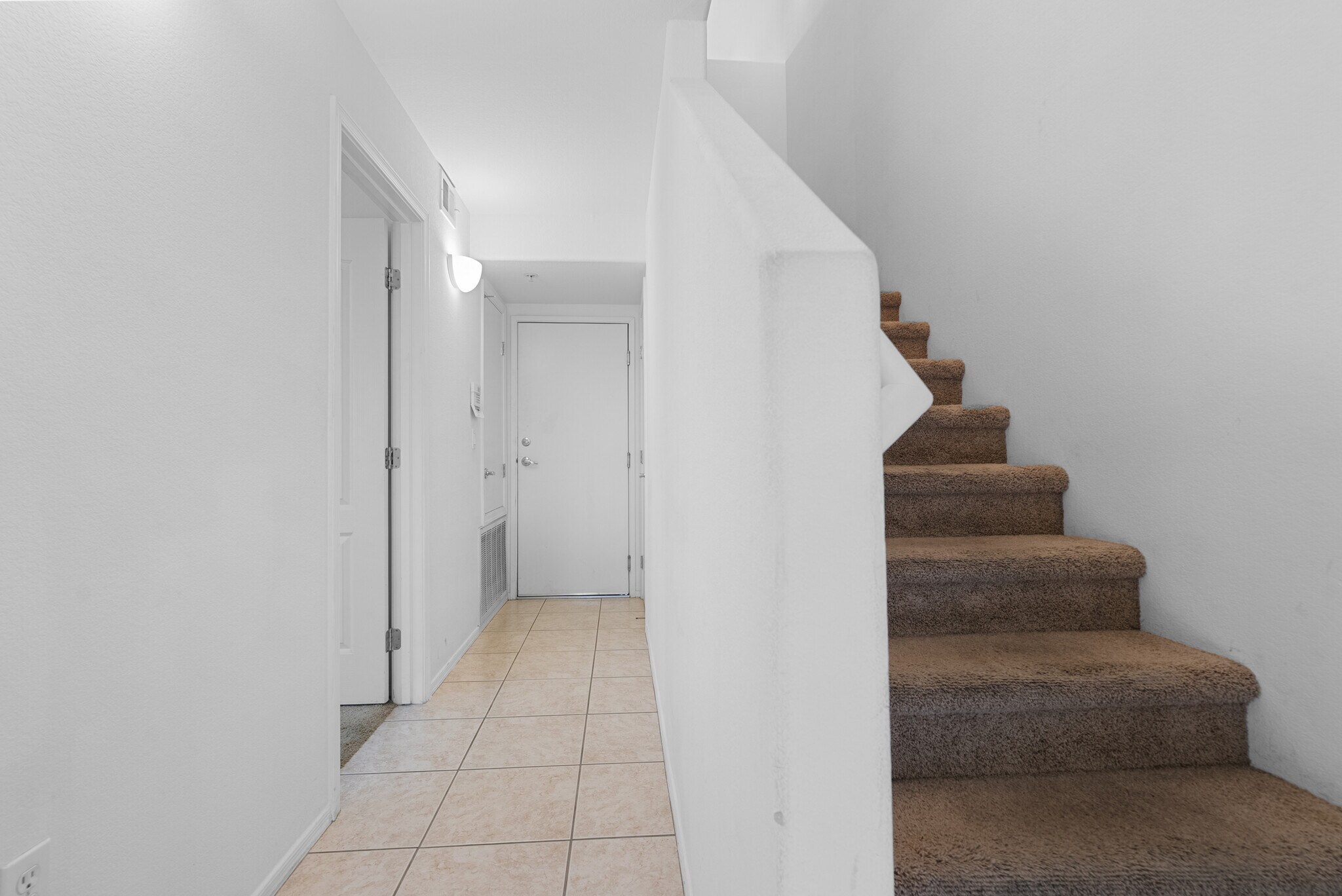 Building Photo - 2150 W Alameda Rd