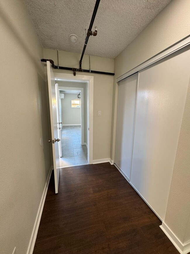 Building Photo - Newly Renovated 1bedroom in Harbor City - ...