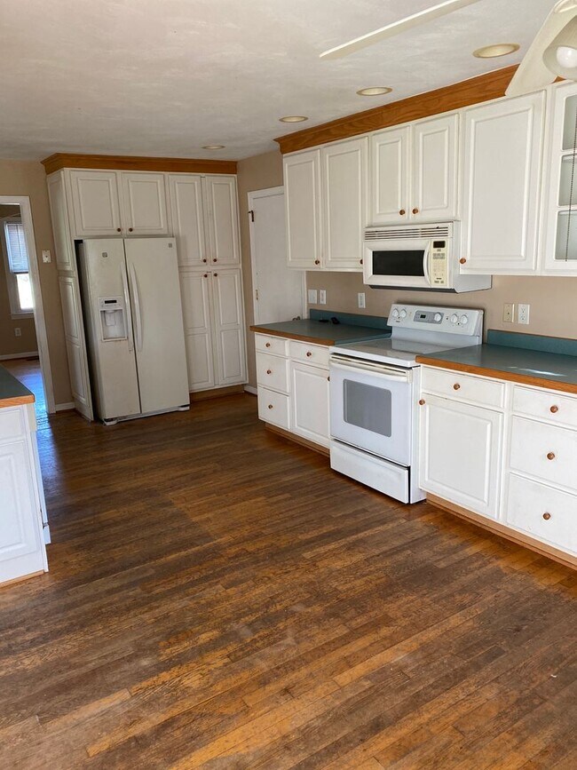 190 Brumsey Road Located in Currituck 190 Brumsey Rd Moyock NC