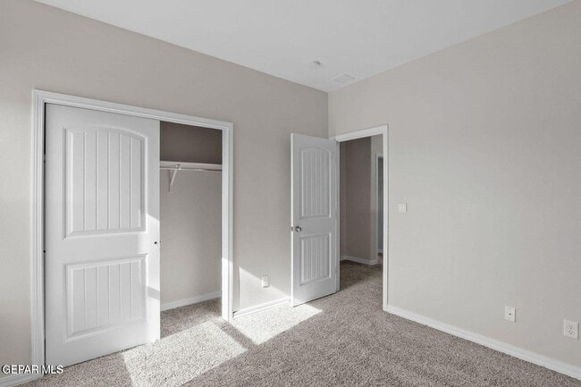 Building Photo - 7429 Rio Rimac Dr