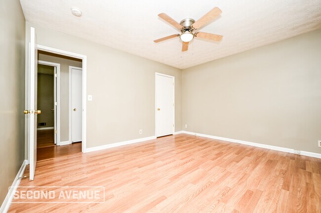 Building Photo - 2237 Rocklane Dr