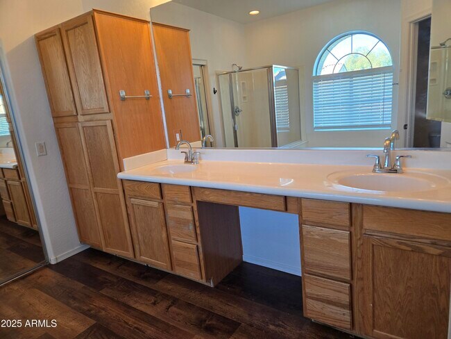 Building Photo - 4321 W Judson Dr