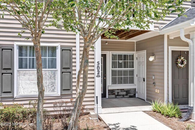 Building Photo - 575 Oakleaf Plantation Pkwy