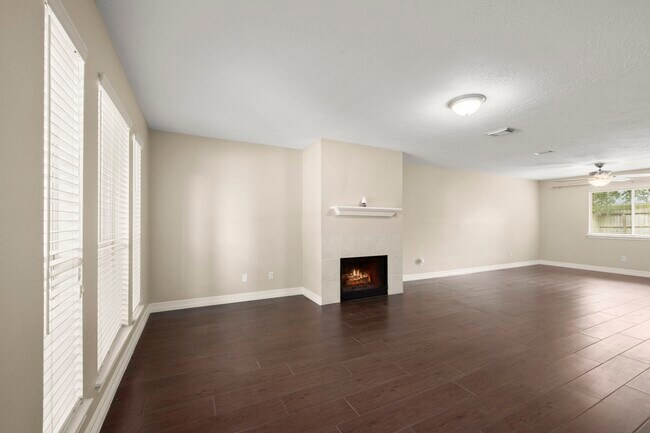 Building Photo - 8723 Creek Willow Dr