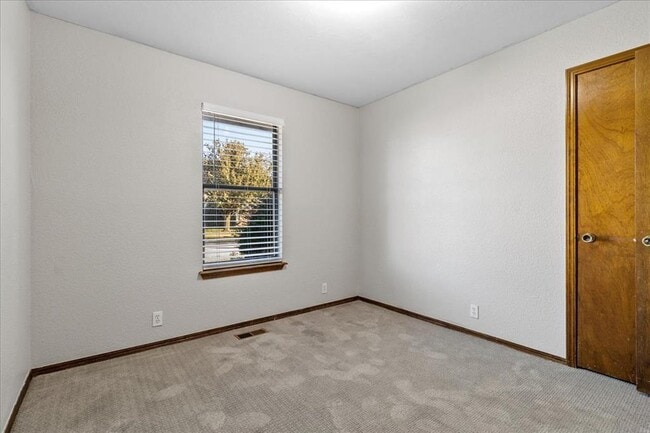 Building Photo - 8800 NW 92nd St