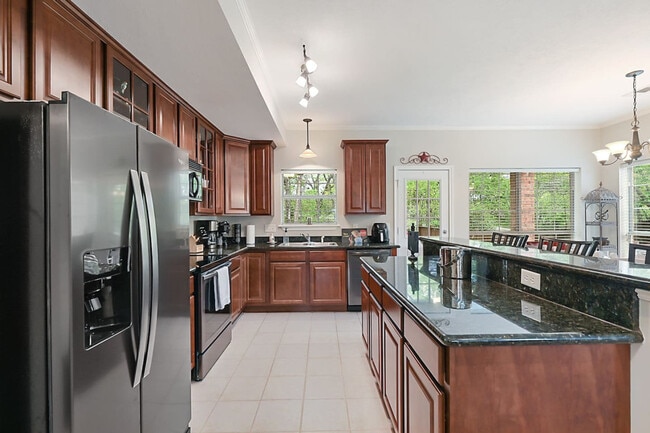Building Photo - 406 Montauk Ct