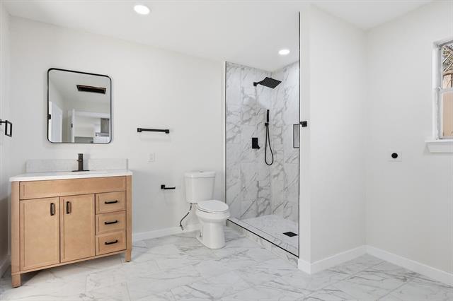 Building Photo - 405 Jannie St