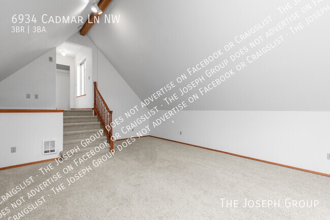 Building Photo - 6934 Cadmar Ln NW