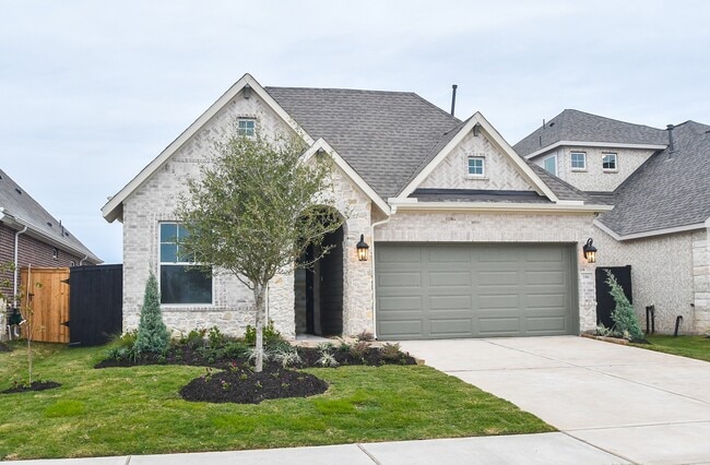 Primary Photo - 146 Amaranth Wy