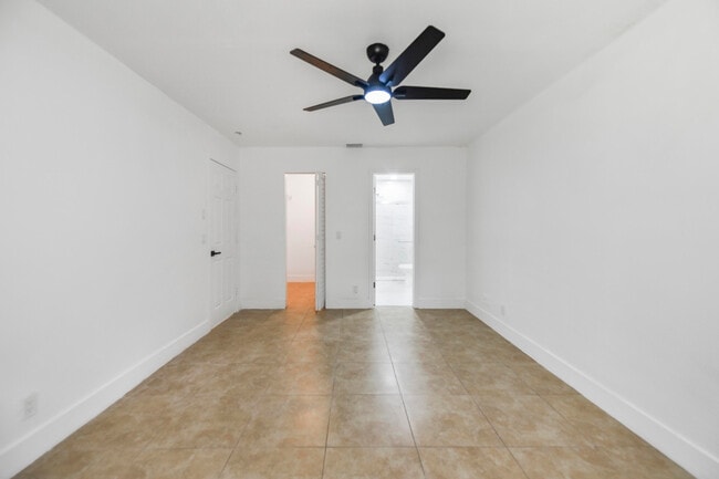 Building Photo - 12452 Guilford Way