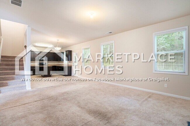 Building Photo - 2070 Bonny Glen Cir
