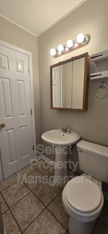 Building Photo - 622 Brandford Ct