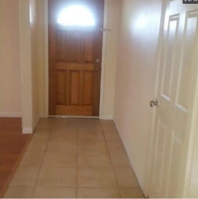 Building Photo - 4918 Lavaca Dr