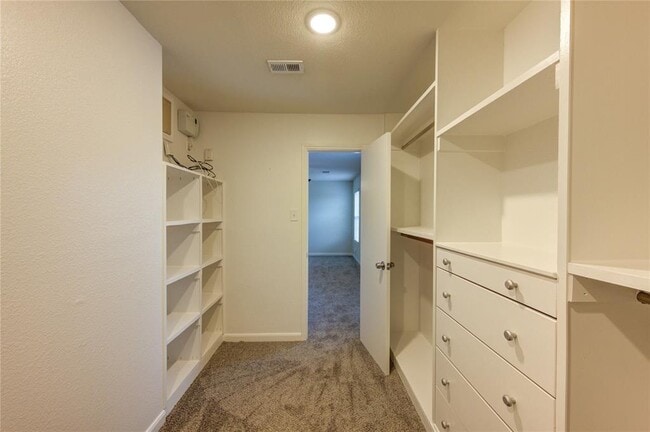 Building Photo - 18503 Fair Grange Ln
