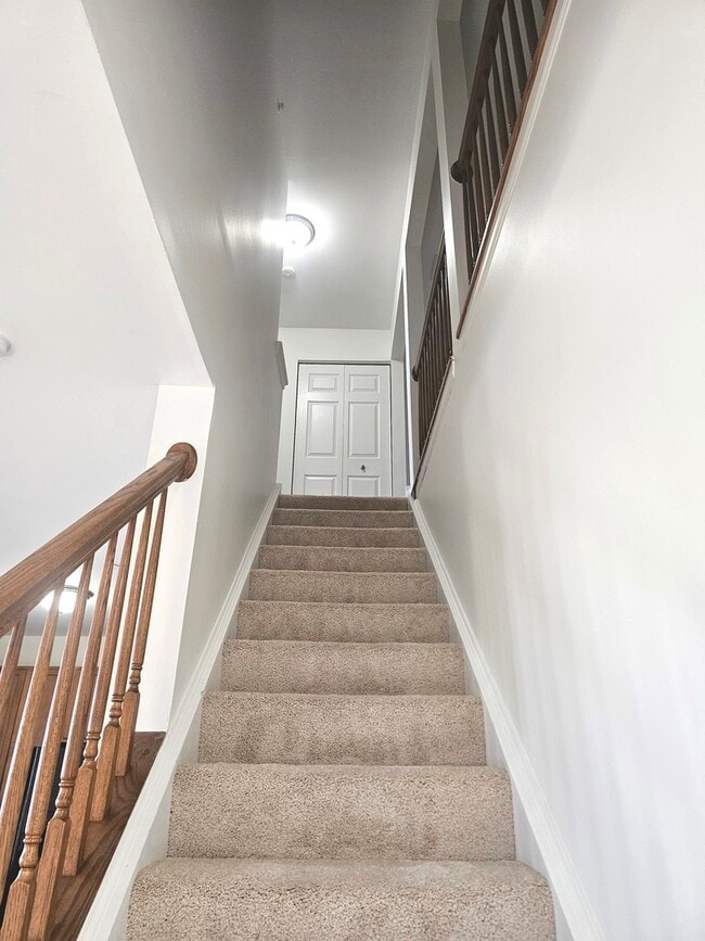 Building Photo - 171 Willoughby Ct