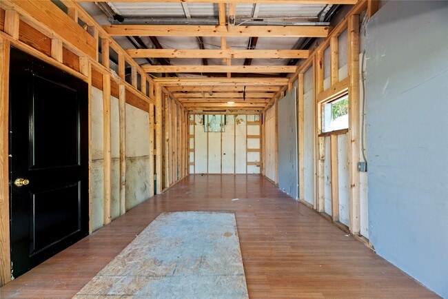 Building Photo - 4014 Mona Lee Ln