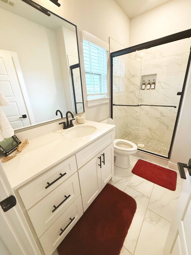 Building Photo - 1530 W Cato Springs Rd