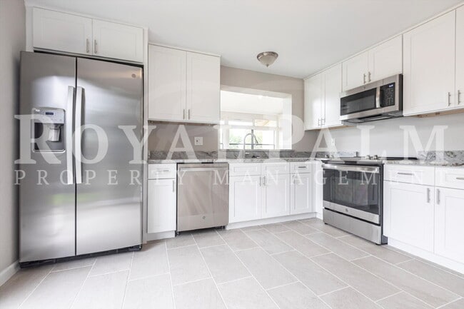 Building Photo - 3BR Home in The Forest — Renovated Elegance + One Month Rent Credit if You Apply by January 15th!