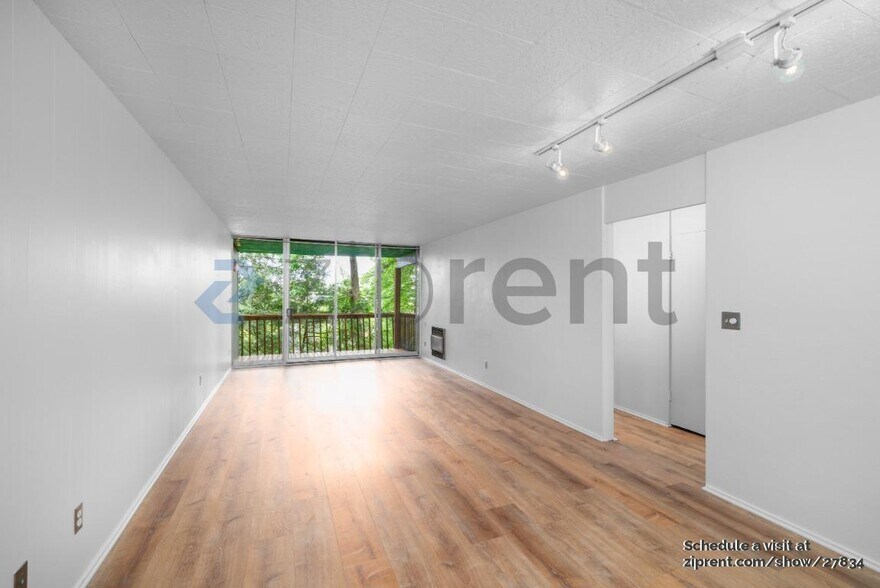 Primary Photo - 2745 NW Pettygrove St