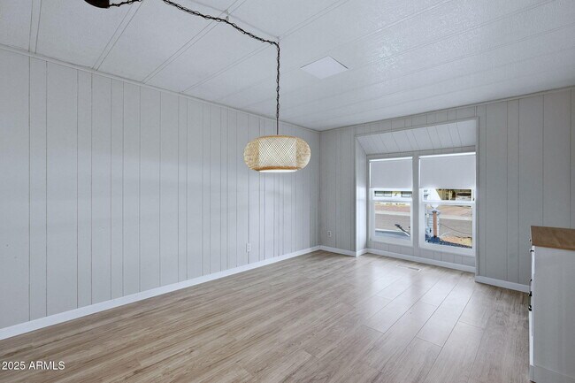 Building Photo - 17048 N 66th Terrace