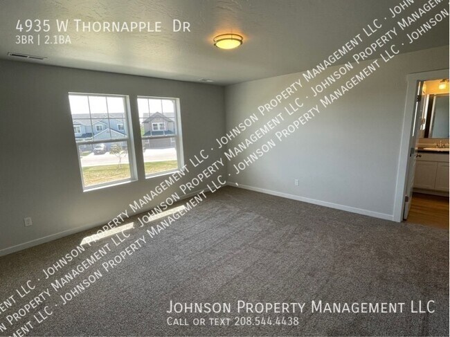 Building Photo - 4935 W Thornapple Dr