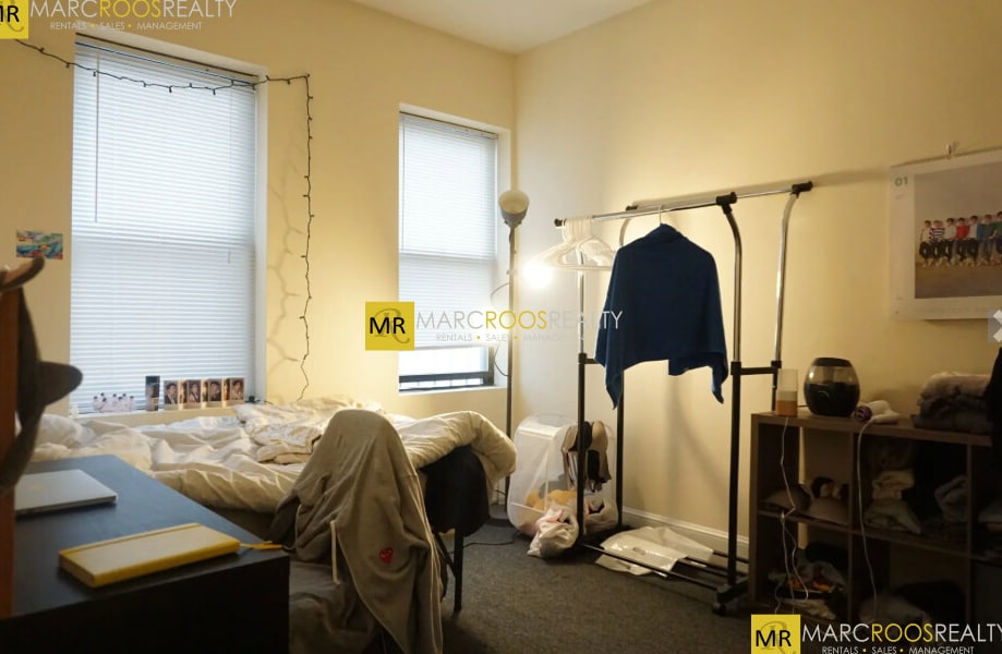 Building Photo - 853 Beacon St