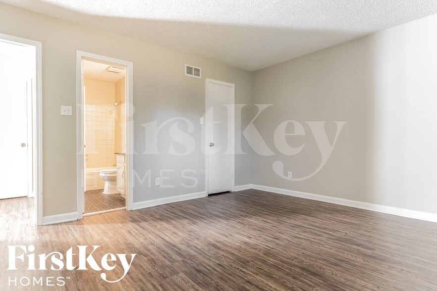 Building Photo - 4217 Willow Park Dr