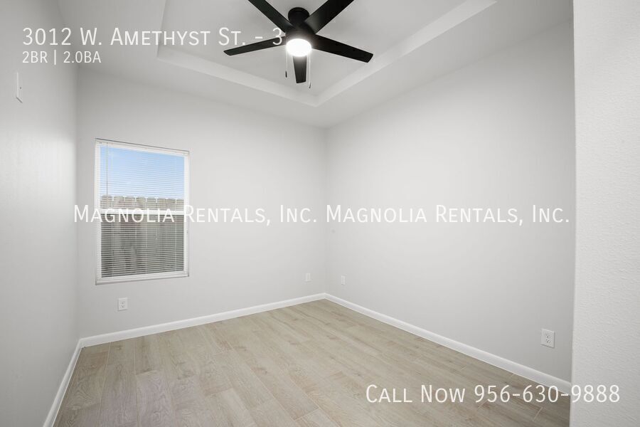 Building Photo - 3012 W Amethyst St