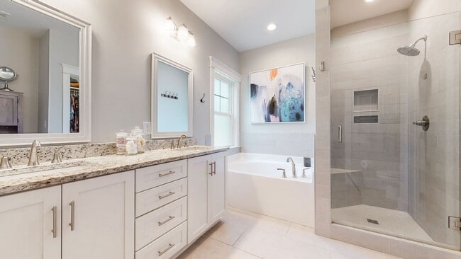 Building Photo - 7146 Pepper Tree Cir