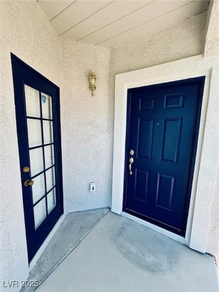 Building Photo - 2271 Surrey Meadows Ave